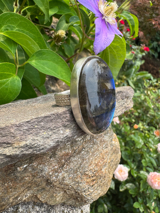 Handmade sterling silver labradorite statement ring, alternate view