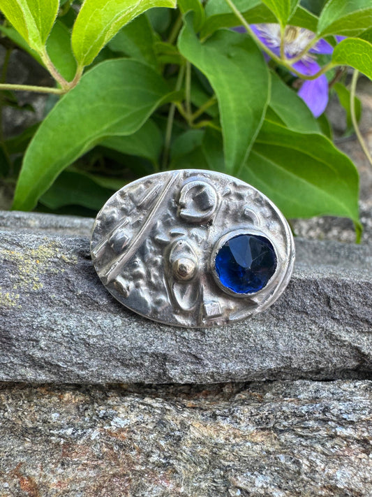 Handmade sterling silver rose-cut sapphire textured ring, front view