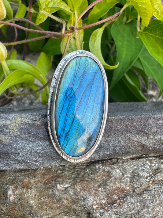 Handmade sterling silver labradorite ring, front view