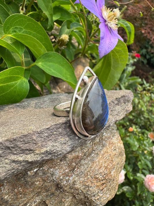 Handmade sterling silver labradorite ring, alternate view