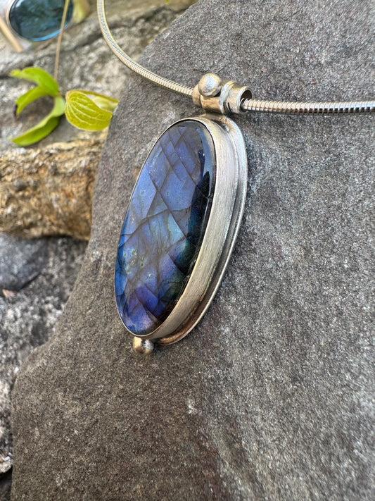 Handmade sterling silver elongated labradorite oval pendant, alternate view