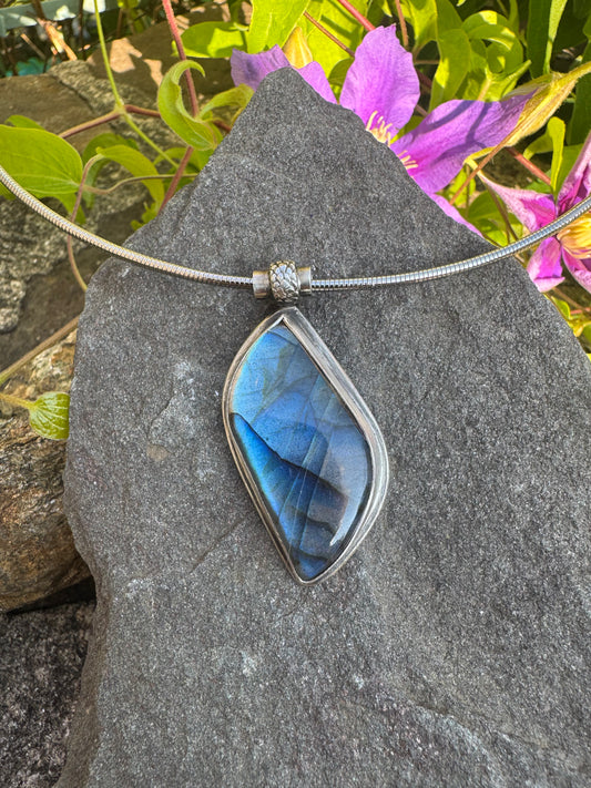 Handmade sterling silver labradorite wing pendant, front view
