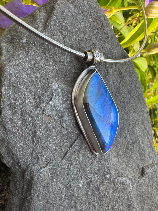 Handmade sterling silver labradorite wing pendant, alternate view