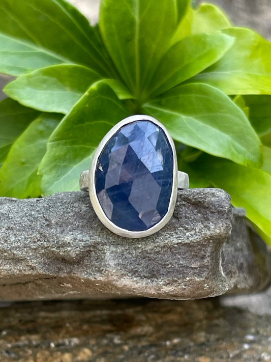 Handmade sterling silver rose-cut sapphire ring, front view